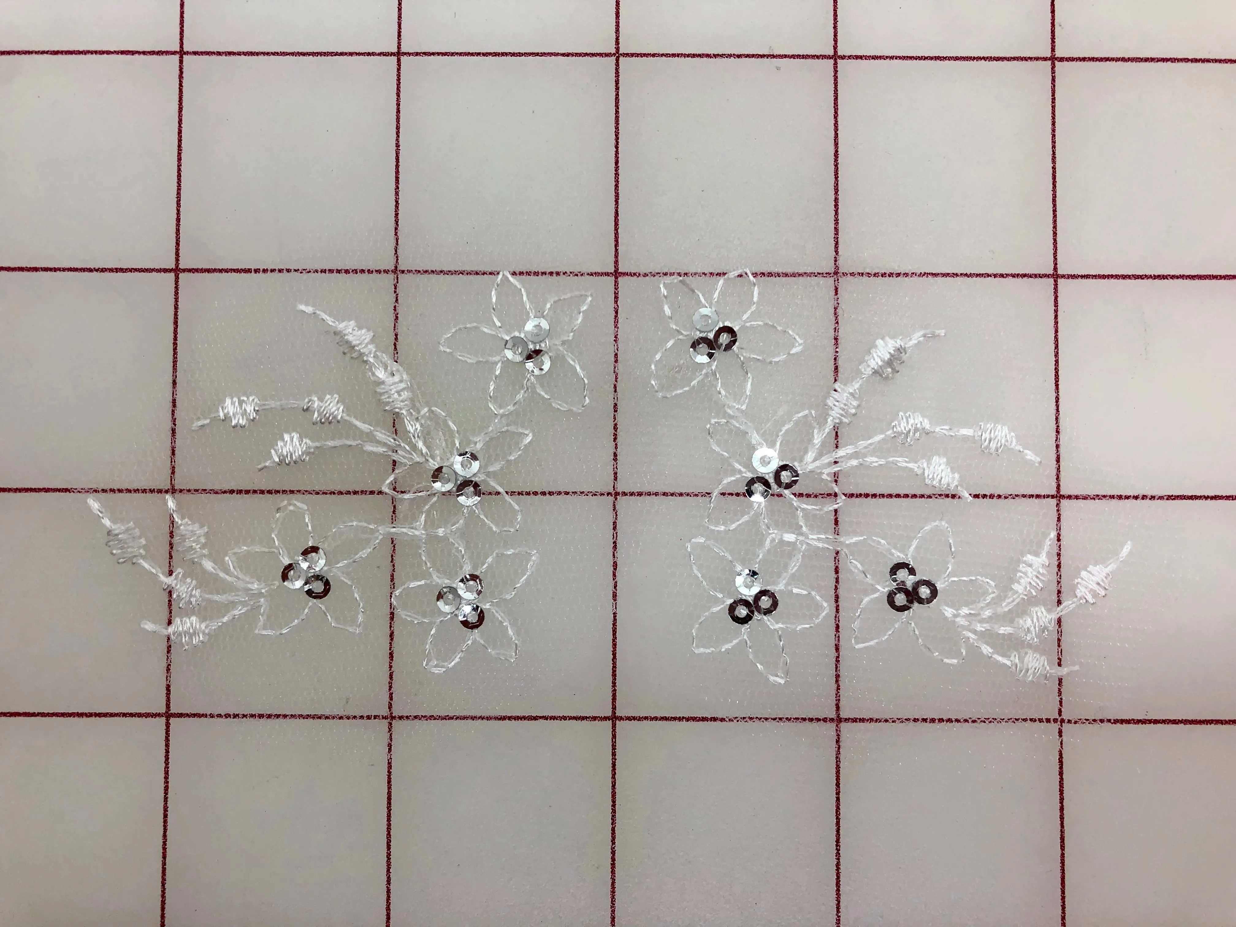 Applique - Silver Sequined Delicate White Pairs