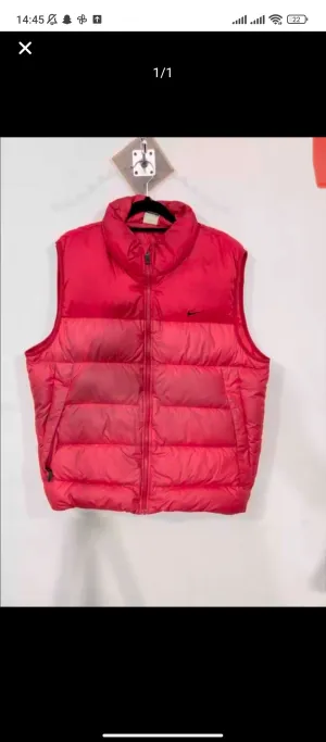 Custom handpick Nike vests