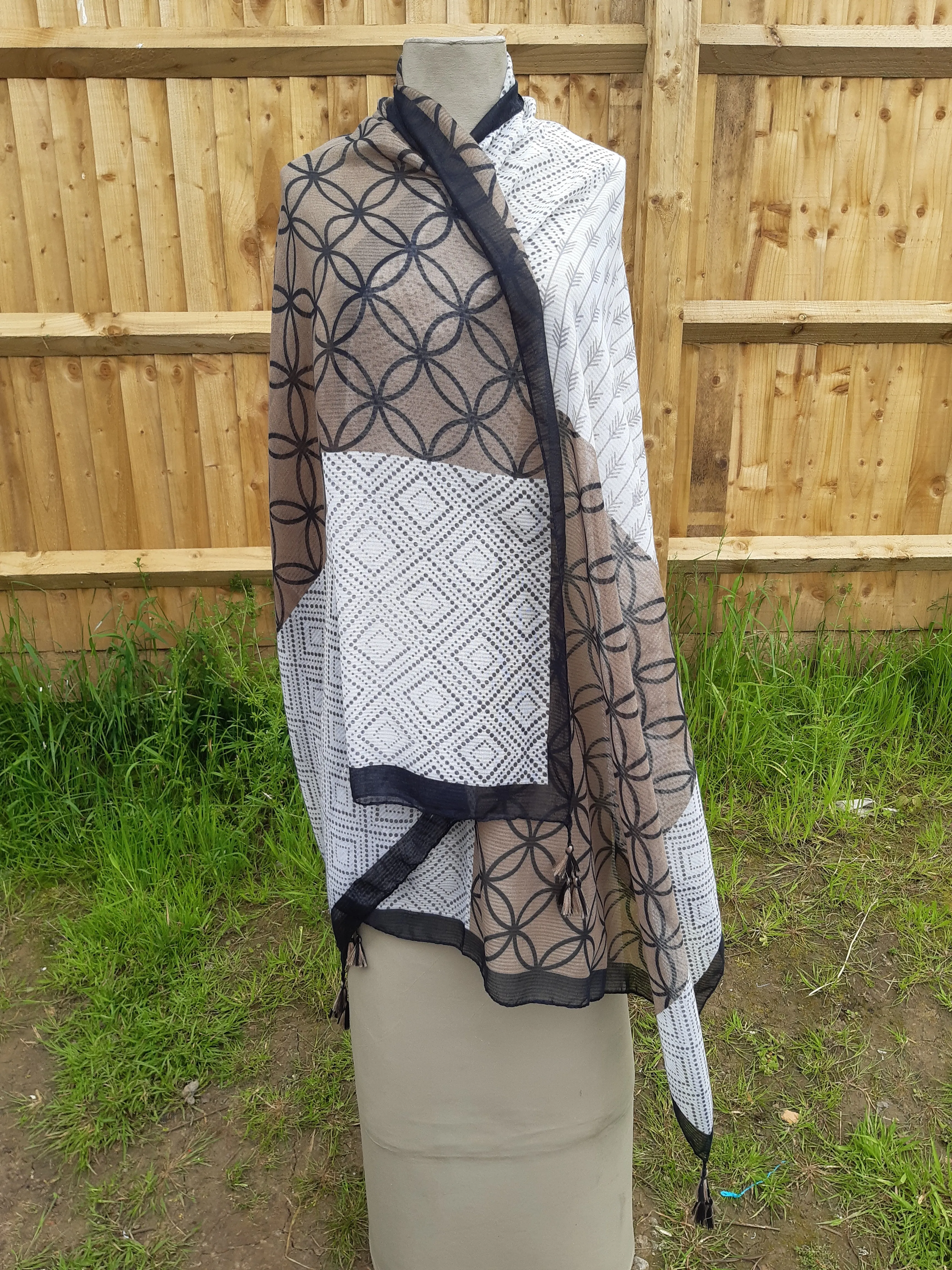 Lightweight Ladies Scarf SS25