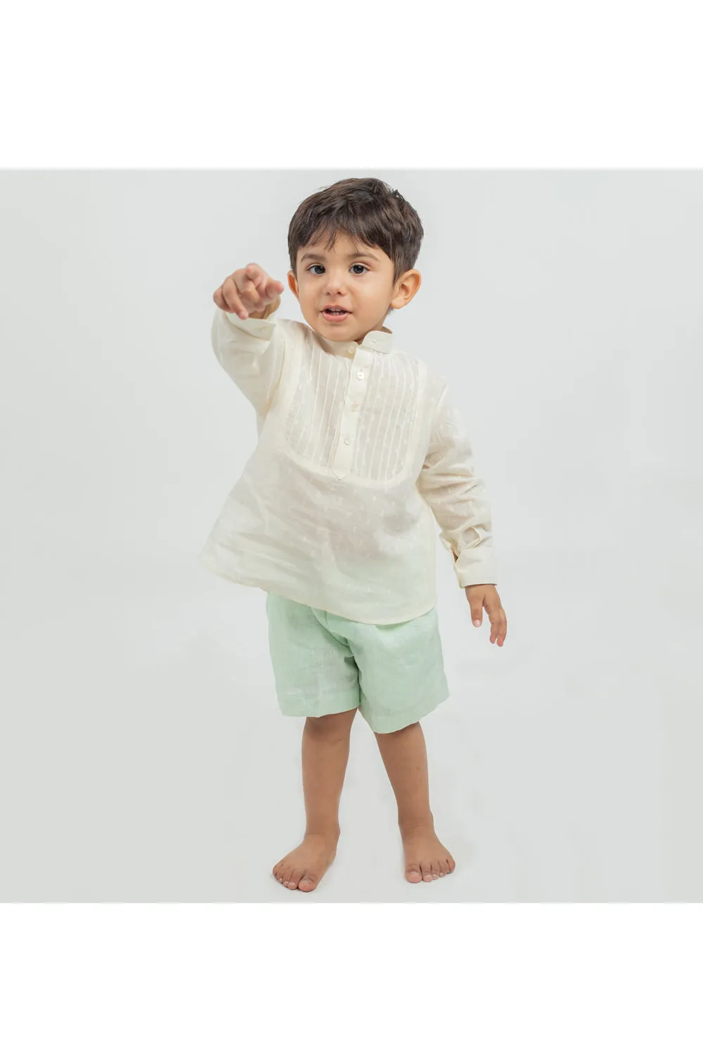Short kurta and shorts set