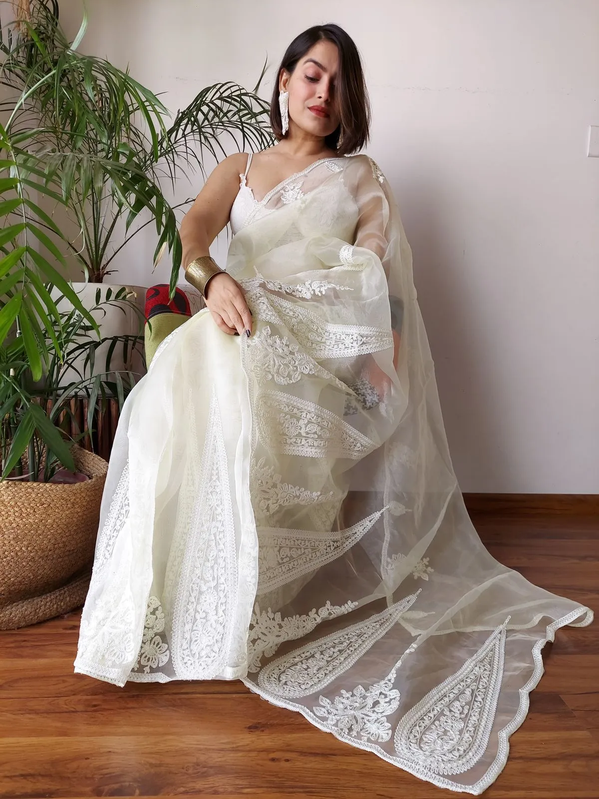 White Semi-Pure Organza Saree with Exquisite Lucknowi Work & Matching Blouse